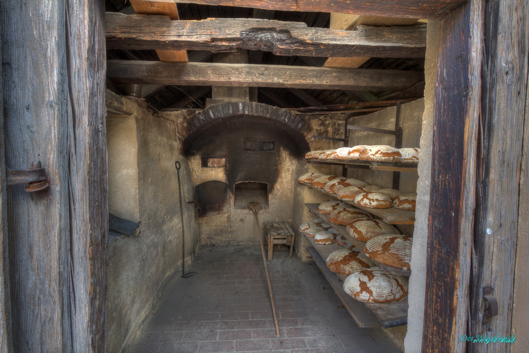 Backofen: noch immer in Betrieb, das köstliche Brot kann im Museumsladen erstanden werden.